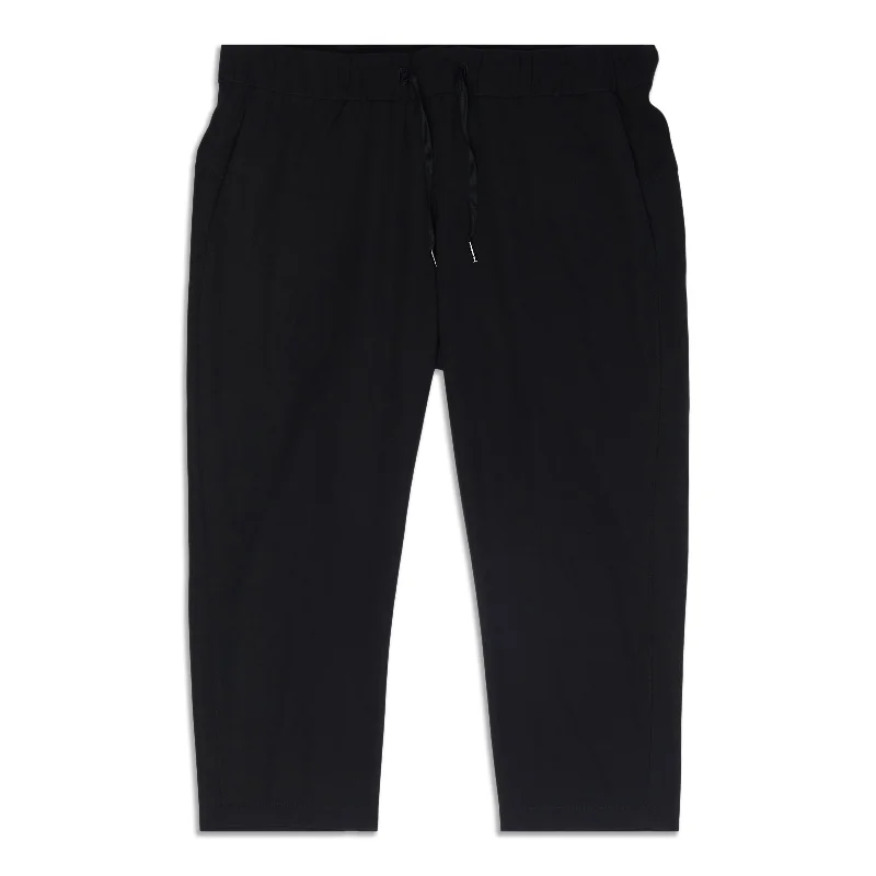 On The Fly Mid Rise Cropped Pant - Resale