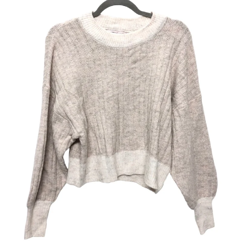 Sweater By Clothes Mentor In Cream, Size: Xs